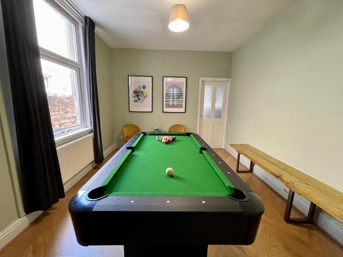 Edwardian City Centre House For Big Groups, Offroad Parking & Hot Tub! Cardiff Exterior photo