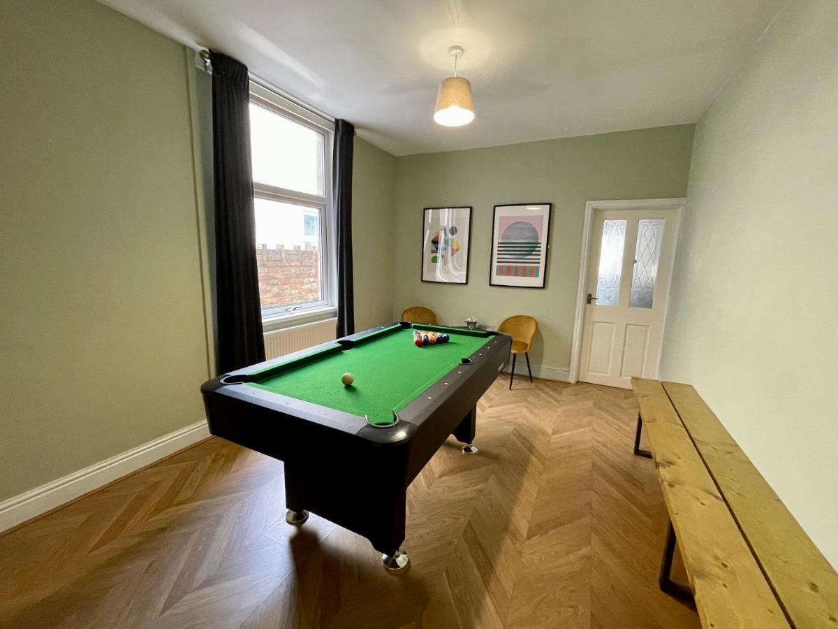 Edwardian City Centre House For Big Groups, Offroad Parking & Hot Tub! Cardiff Exterior photo